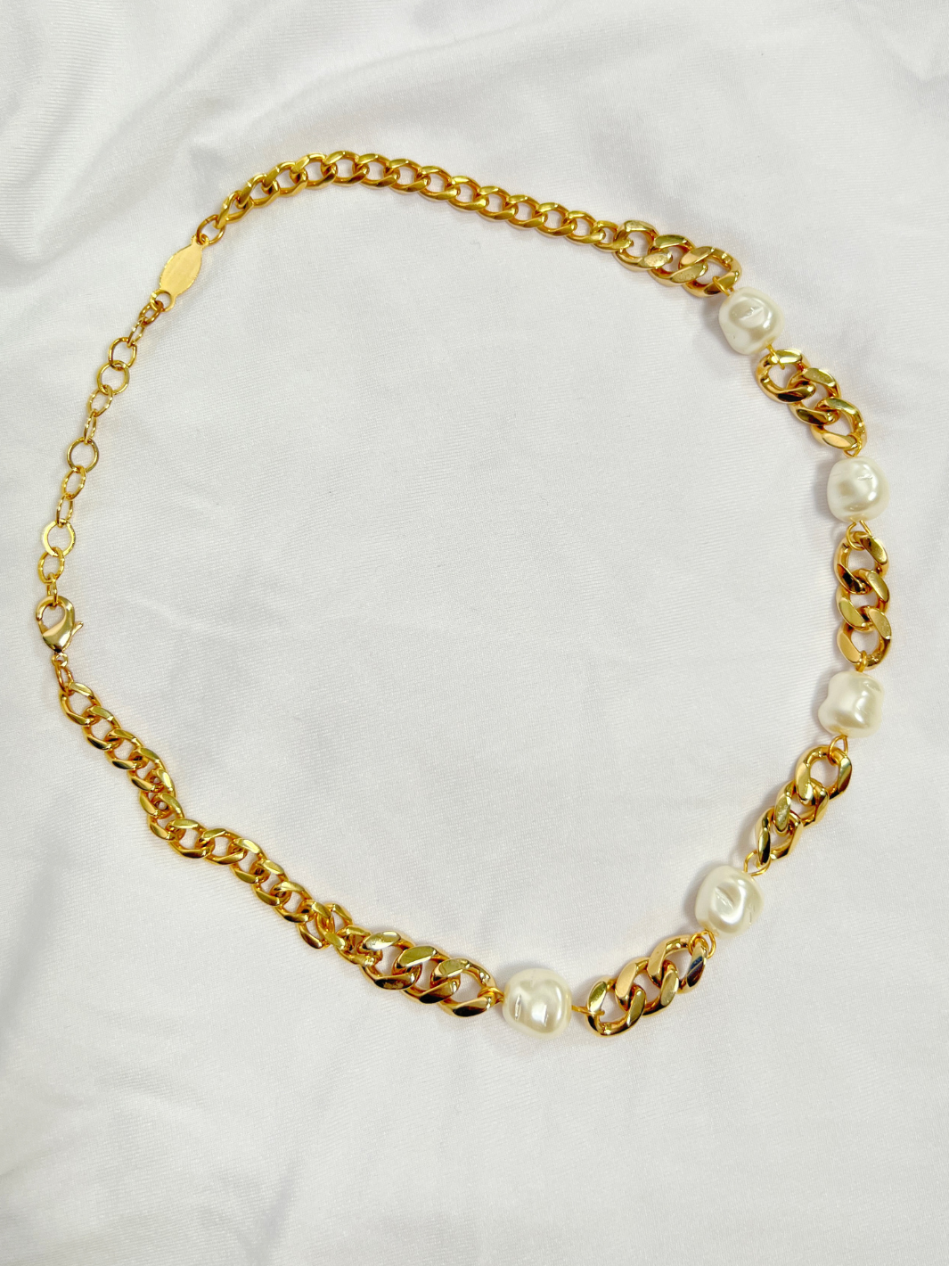 Pearly Gold Chunky Necklace