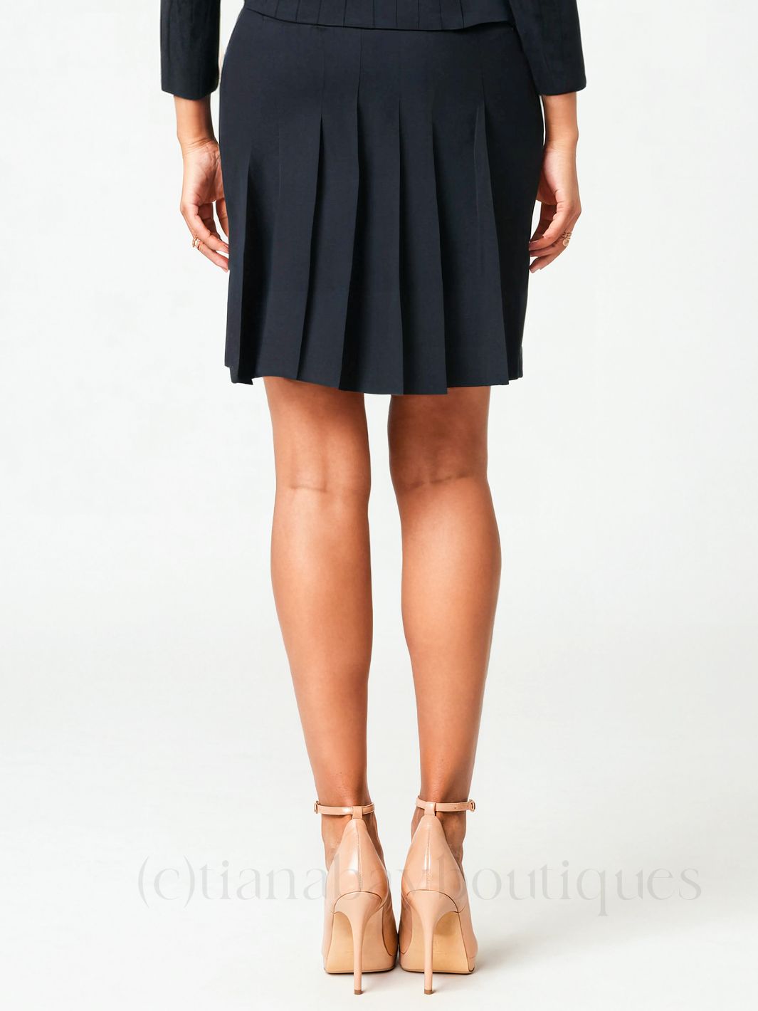 Classy Black Pleated Mini Skirt